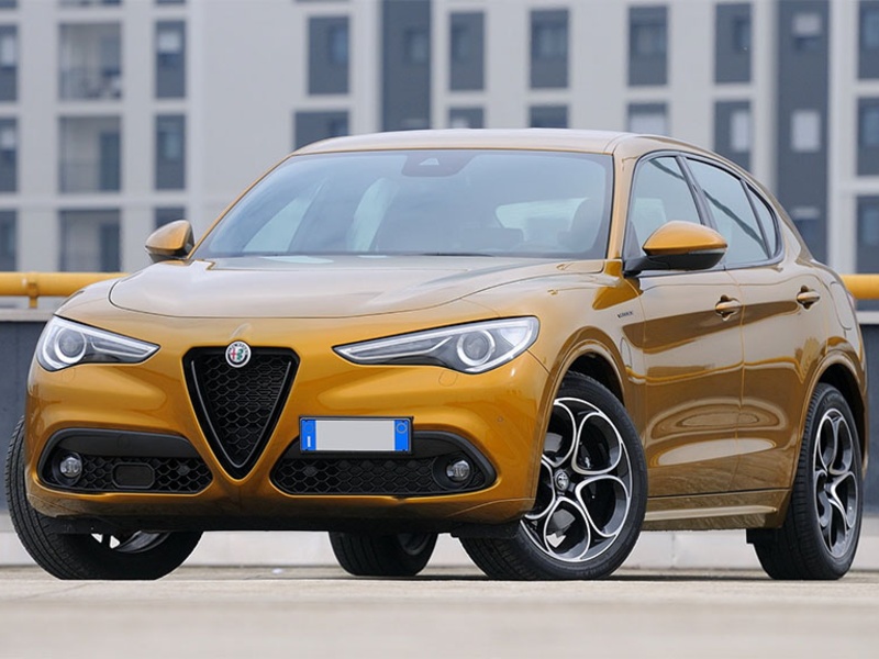 Alfa Romeo Stelvio in noleggio lungo termine