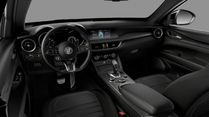 Alfa Romeo Stelvio interni