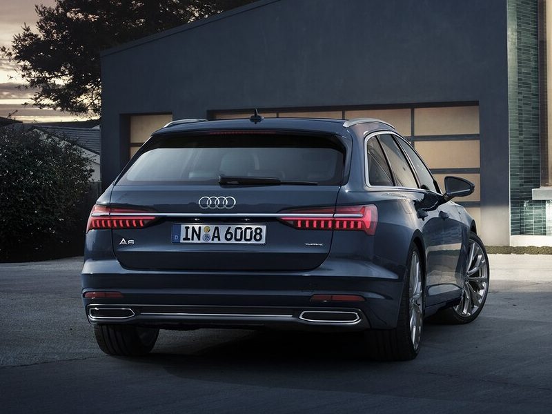 Audi A6 Avant Blu noleggio Trevirent