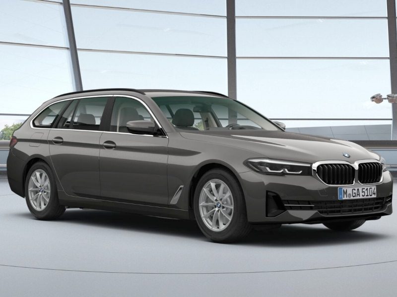 Bmw serie 5 grigio scuro per noleggio