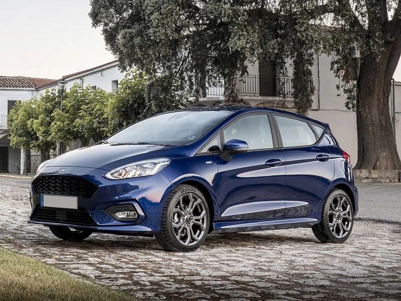 Ford Fiesta GPL Titanium a noleggio