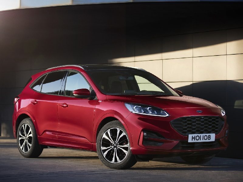 Ford Kuga diesel rossa noleggio Trevirent