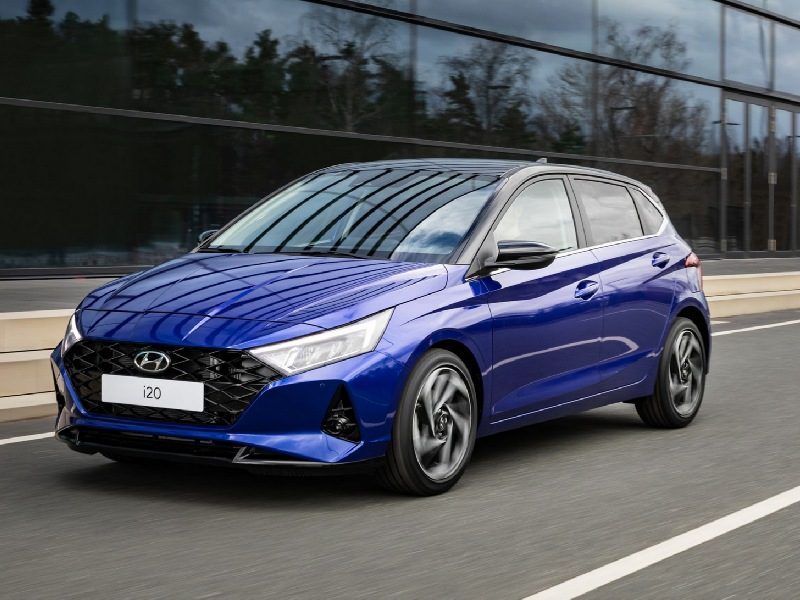 Hyundai I20 blu a noleggio mod. 2021