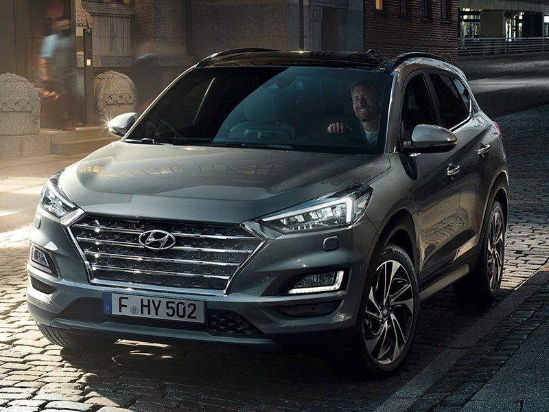 Hyundai Tucson hybrid noleggio lungo termine
