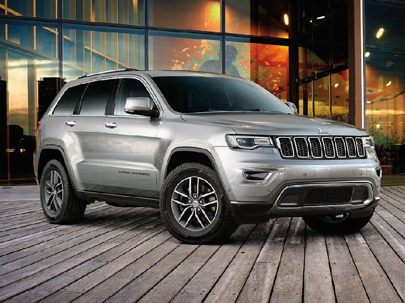Jeep Grand Cherokee Overland a noleggio