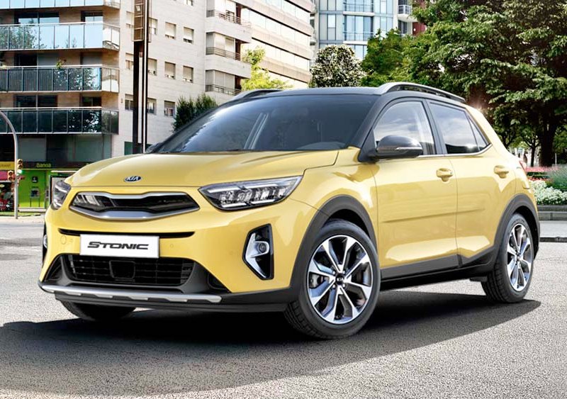 Kia Stonic ibrida a noleggio