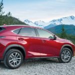 Lexus NX Hybrid rossa fianco thumbnail