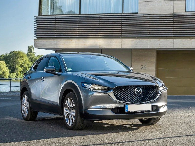 Mazda Cx 30 ibrida a noleggio
