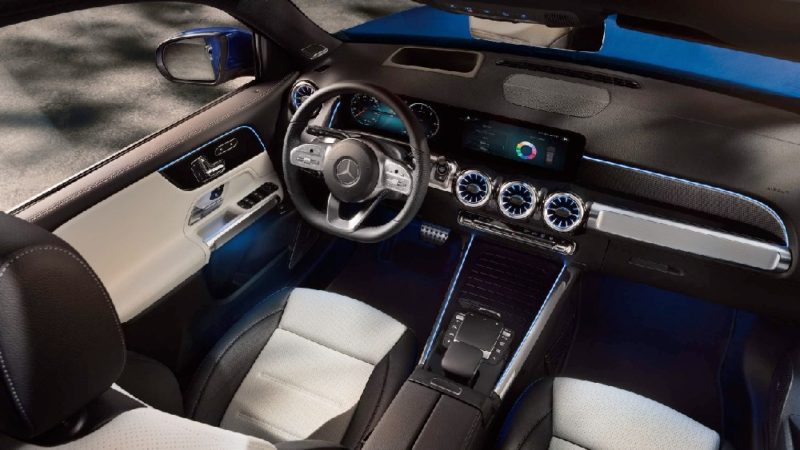 Mercedes GLC executive 200 interni