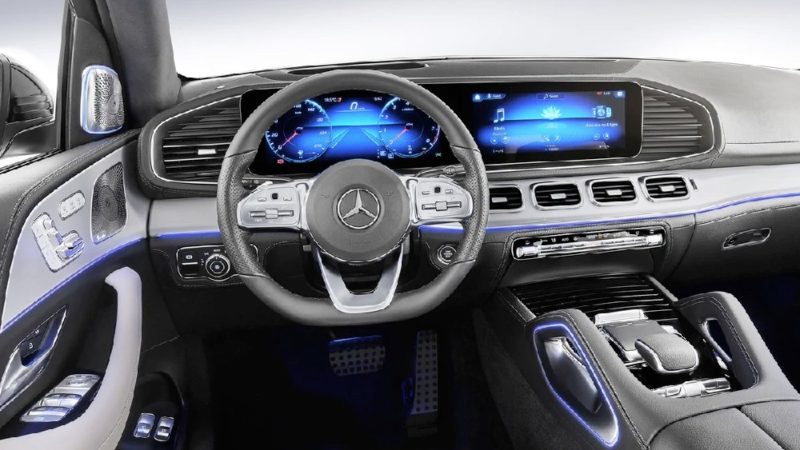 Mercedes GLE Ibrida interni