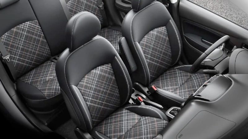 Mitsubishi Space Star interni