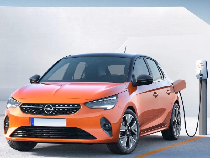 Opel Corsa e elettrica in noleggio lungo termine