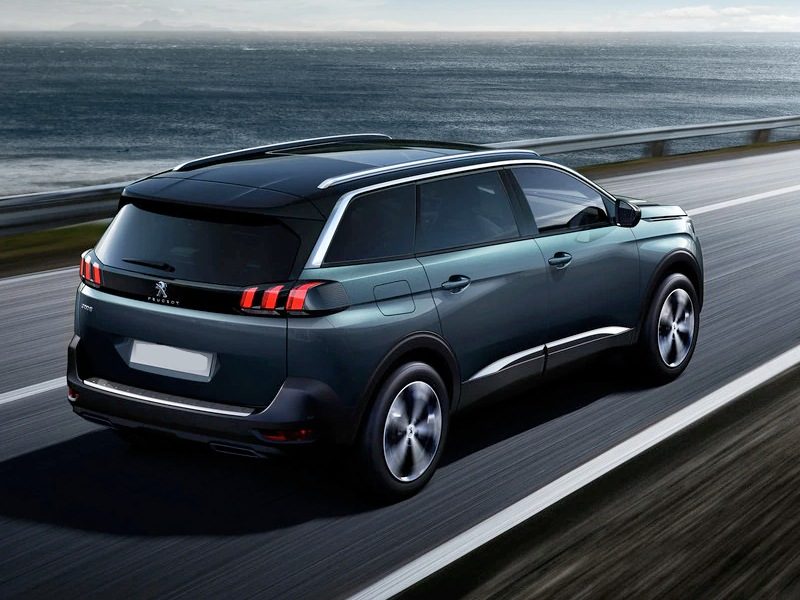 Peugeot 5008 a noleggio