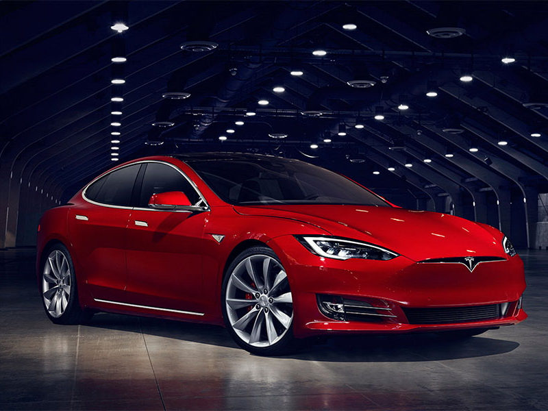 Tesla Model S a noleggio