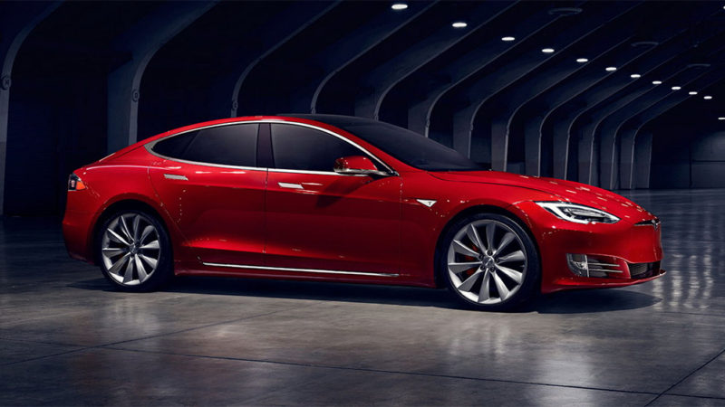 Tesla Model S laterale