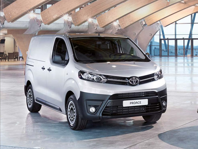 Toyota Proace furgone noleggio lungo termine