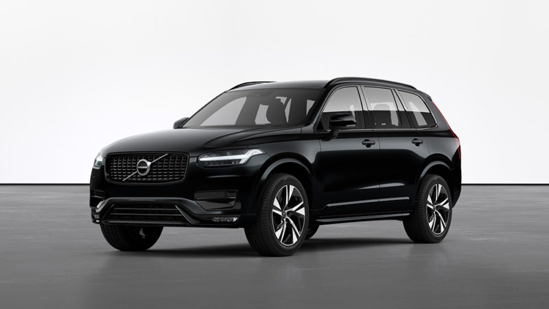 Volvo XC90 vista frontale tre quarti