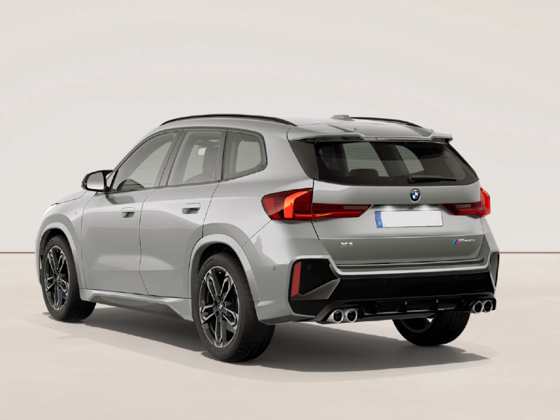 BMW X1 grigia vista posteriore per noleggio a lungo termine