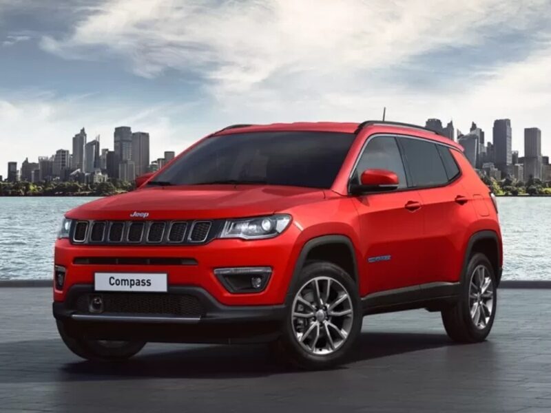Jeep Compass Phev ibrida colorado red a noleggio