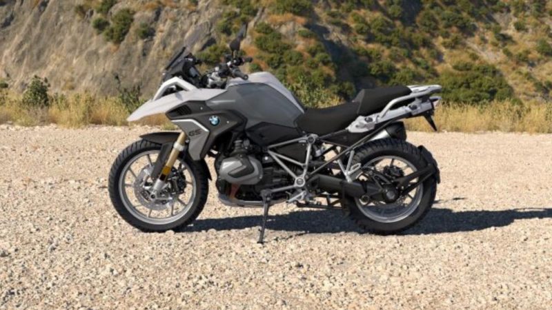 Moto Bmw E 1250 RS fianco