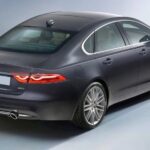 Jaguar XF lato posteriore thumbnail