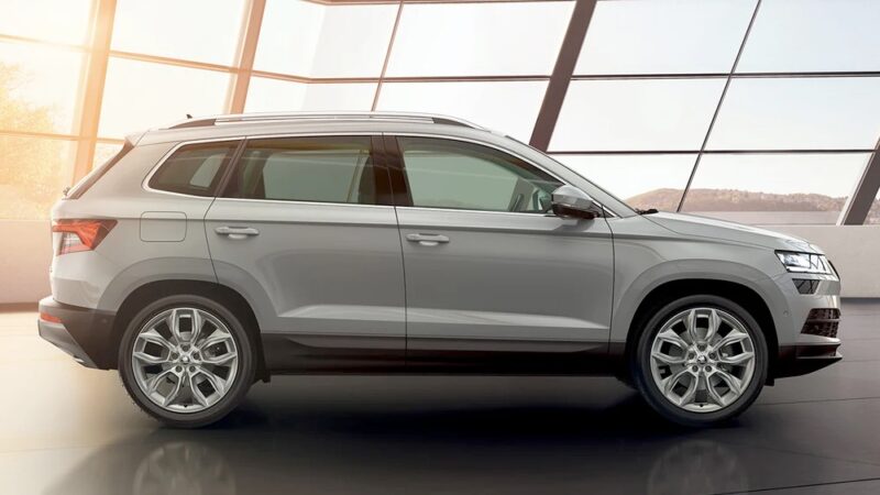 Skoda Karoq fianco