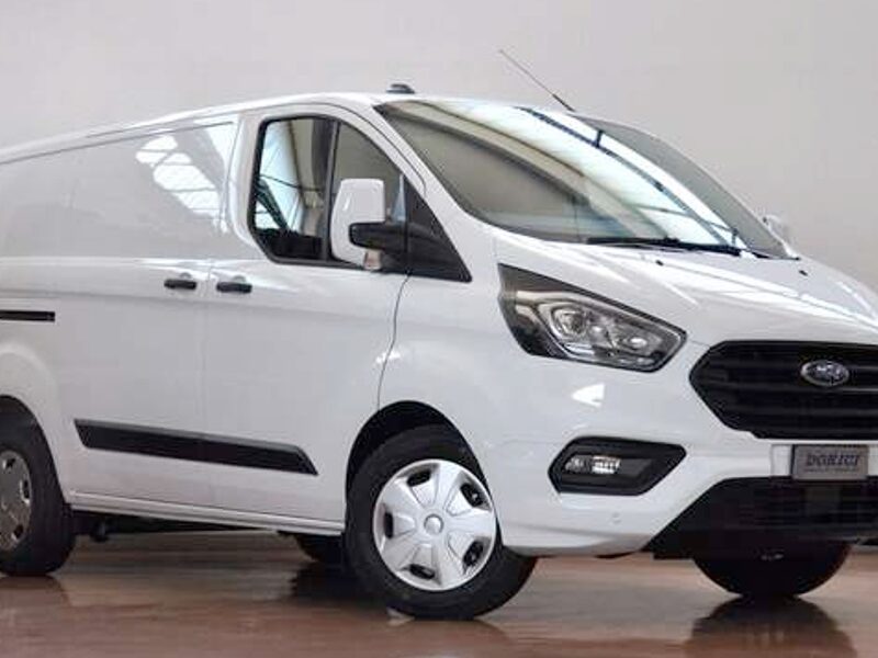 Ford Transit Custom bianco per noleggio a lungo termine
