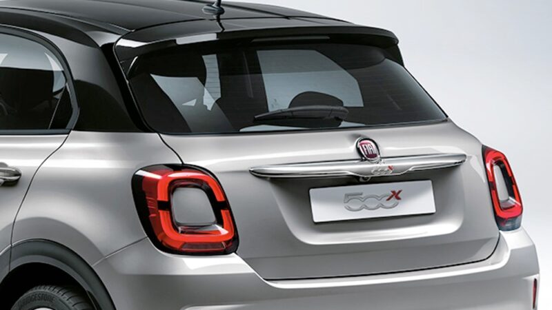Fiat 500x Connect dietro