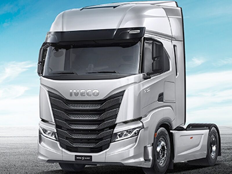 Trattore Stradale noleggio lungo termine