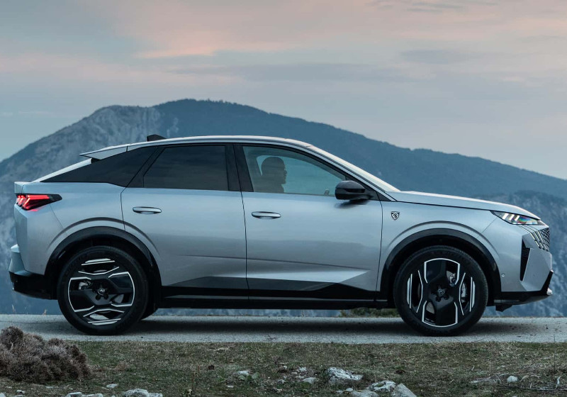 Nuova Peugeot 3008 noleggio a lungo termine