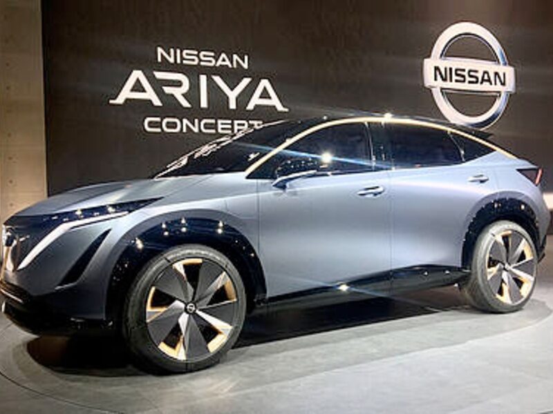 Nissan Ariya elettrica in noleggio lungo termine