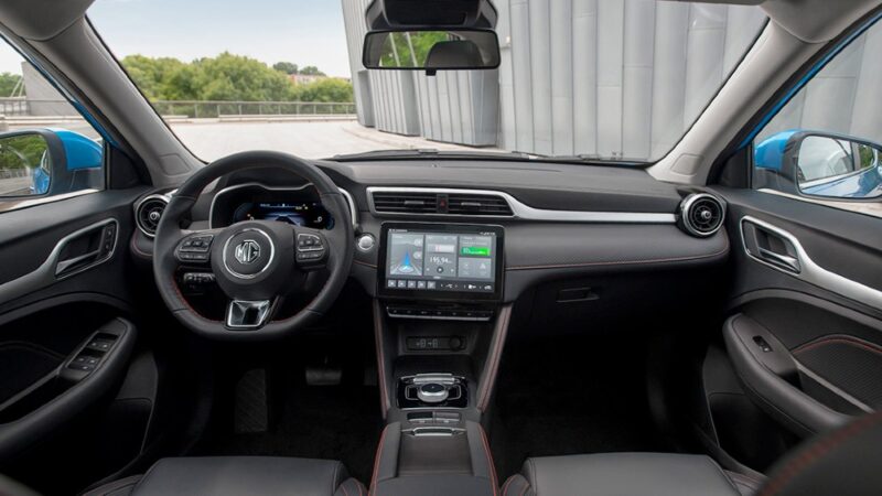 Mg Zs ev elettrica interni