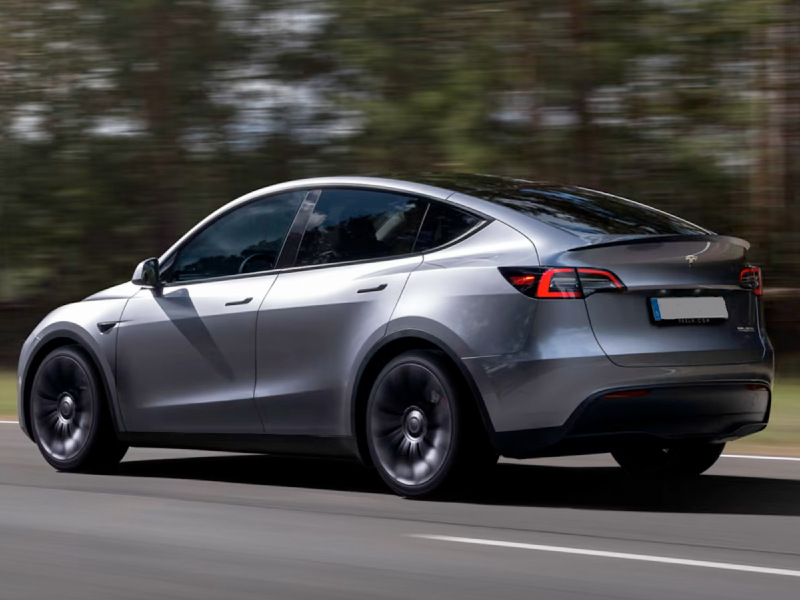 Tesla Model Y auto elettrica più venduta