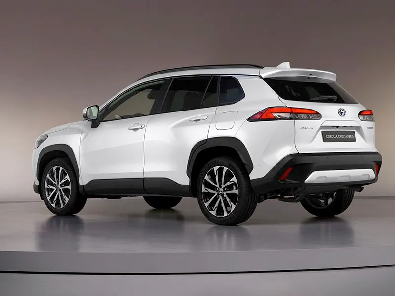 Toyota Corolla Cross noleggio lungo termine