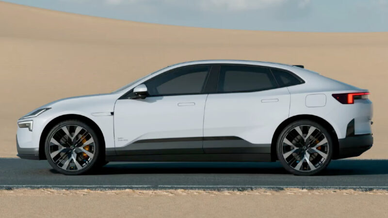 Polestar 4 elettrica fianco