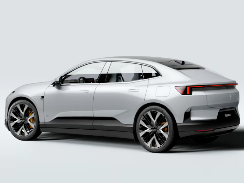 Polestar 4 noleggio lungo termine