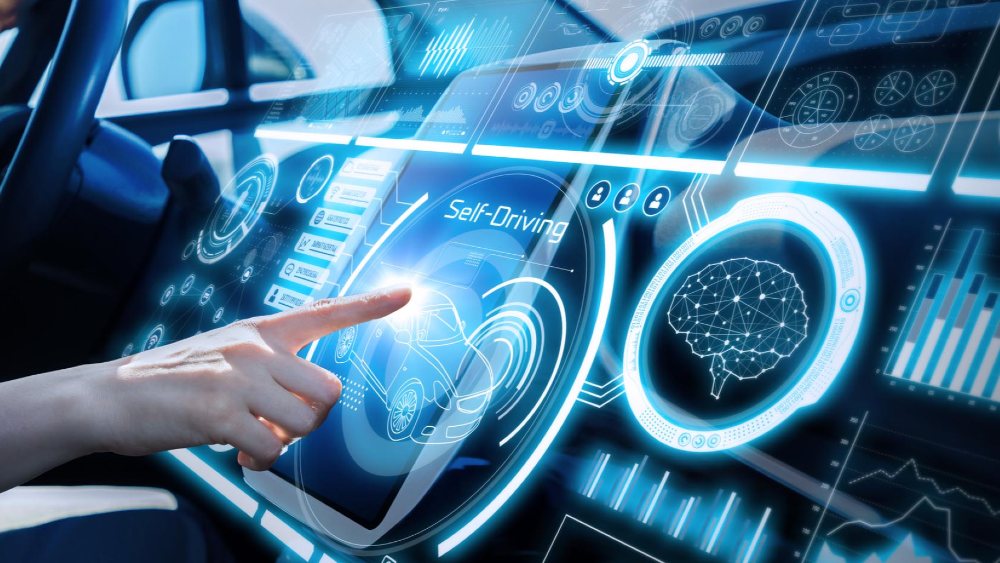 Tecnologia avanzata nelle migliori auto del 2024