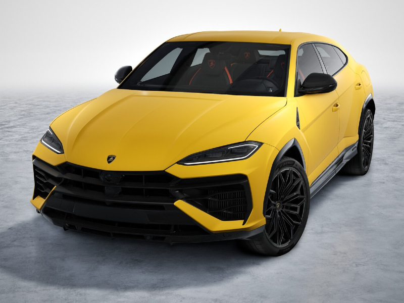 Davanti Lamborghini Urus S per noleggio lungo termine