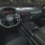 Interni Aston Martin DBX 707 suv a noleggio thumbnail